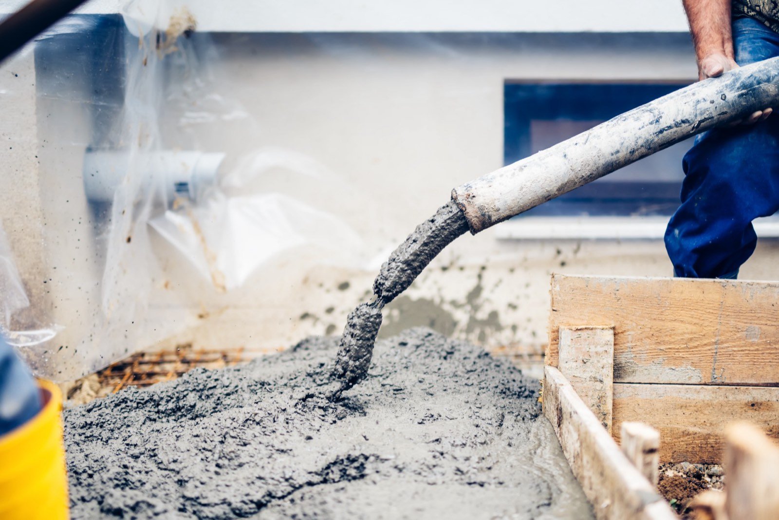 Concrete production where water reduction, flow and compatibility must be balanced