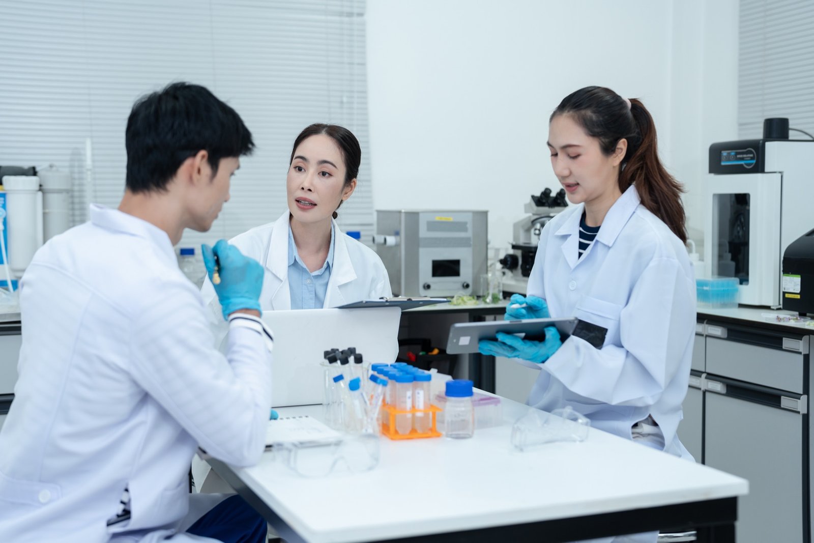 Application testing in a construction materials laboratory