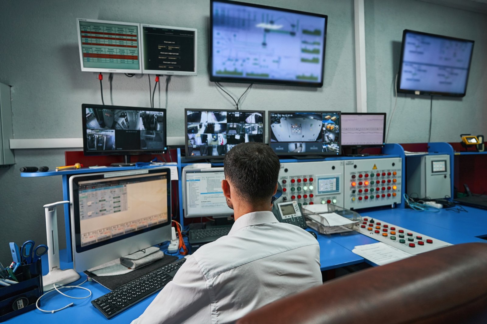 Industrial laboratory equipment used for material analysis