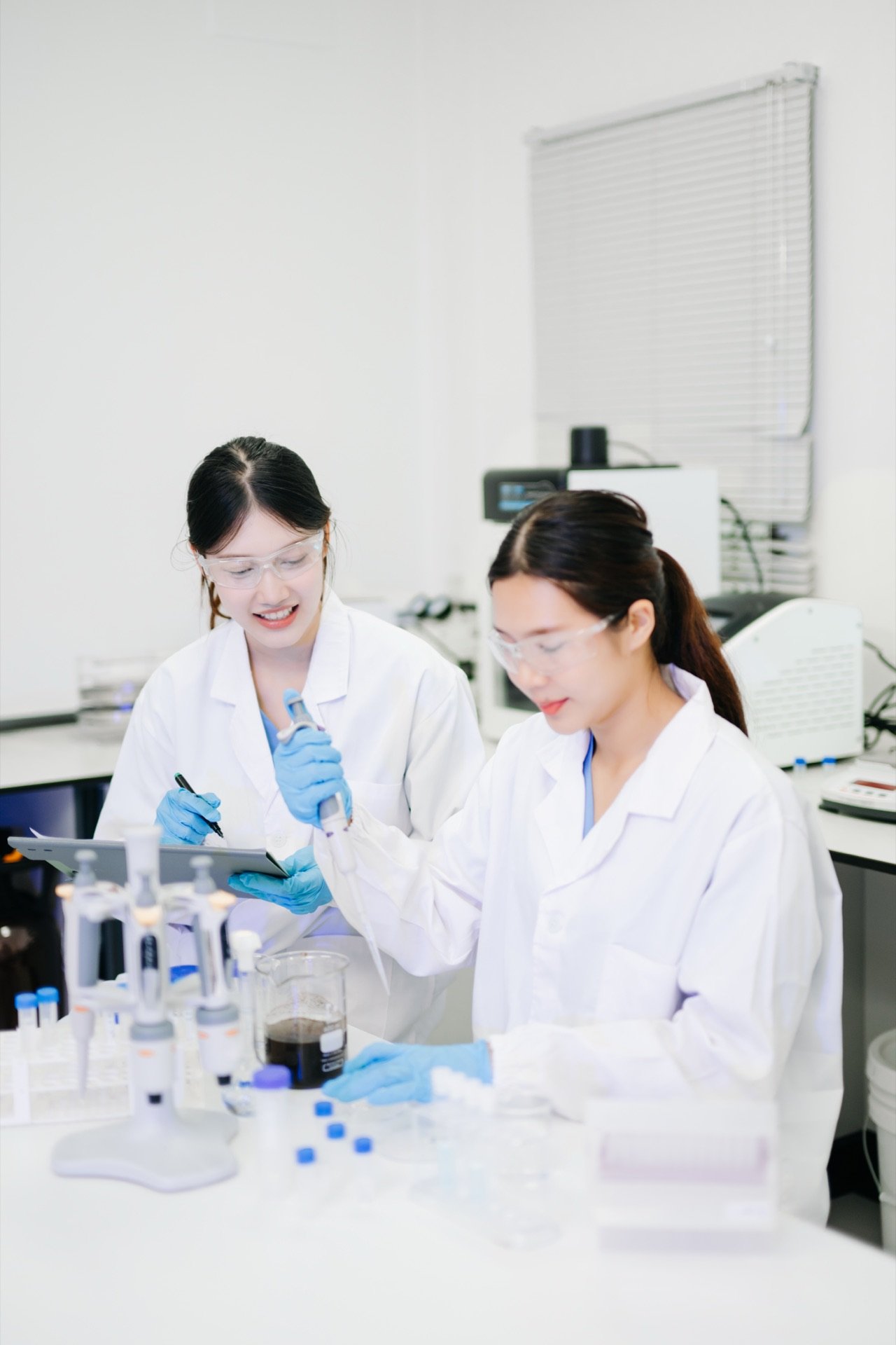 Cellulose and starch ethers in laboratory testing